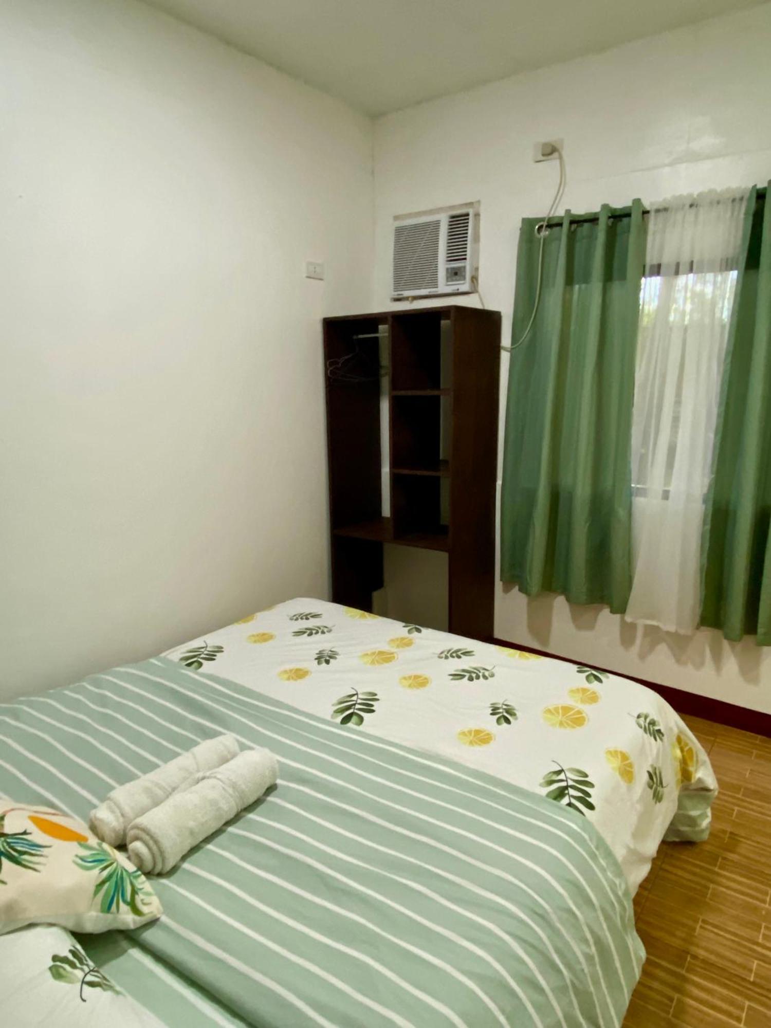 Moalboal Panagsama Beach Topbudz Hostel Exterior photo