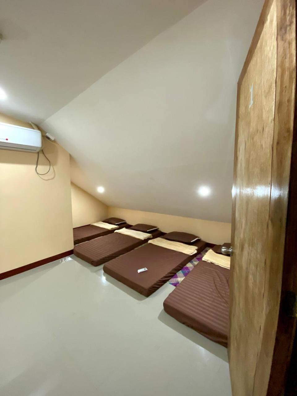 Moalboal Panagsama Beach Topbudz Hostel Exterior photo